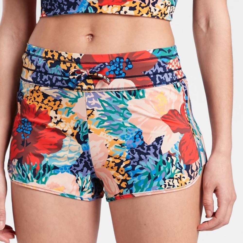NWT athleta surge printed short
